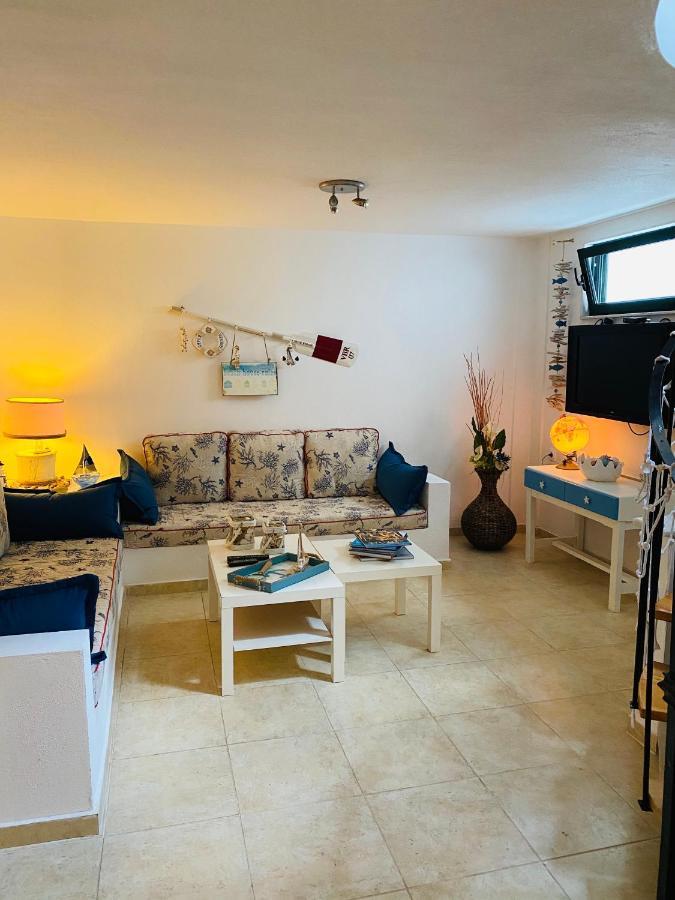 Detached Villa With Sea View 하니오티 외부 사진
